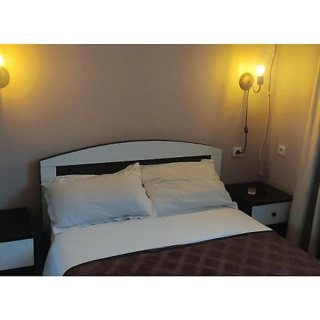 Hotel Lux Тбилиси Экстерьер фото