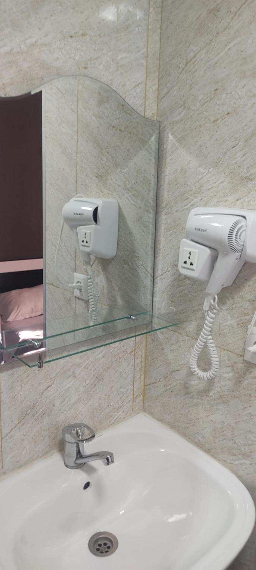 Hotel Lux Тбилиси Экстерьер фото