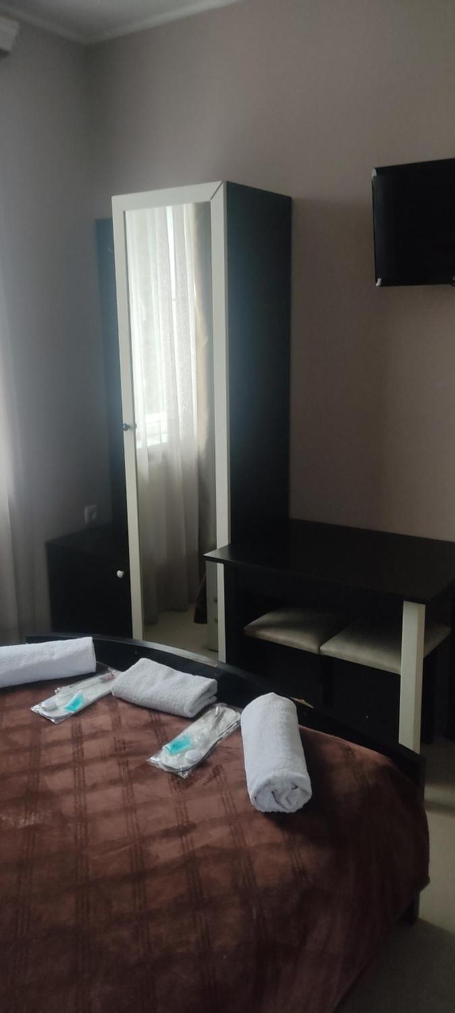 Hotel Lux Тбилиси Экстерьер фото