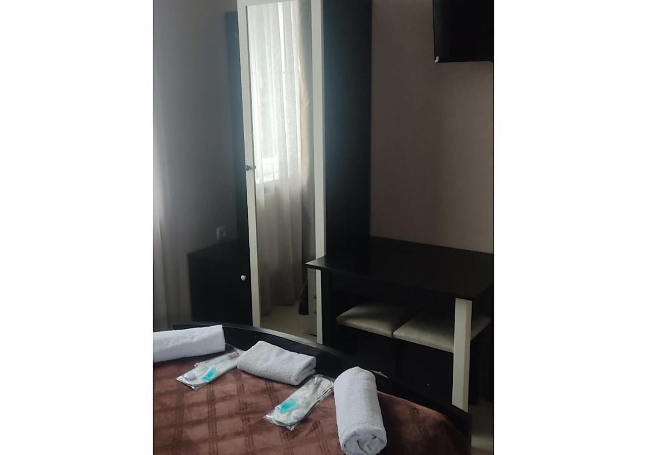 Hotel Lux Тбилиси Экстерьер фото